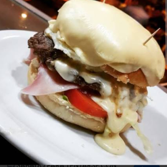 Hamburguesa Gratinada + Papas