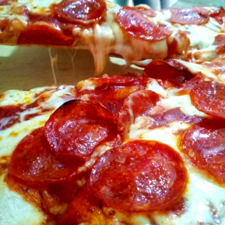 PIZZA + 4 HAMBURGUESAS SENCILLAS