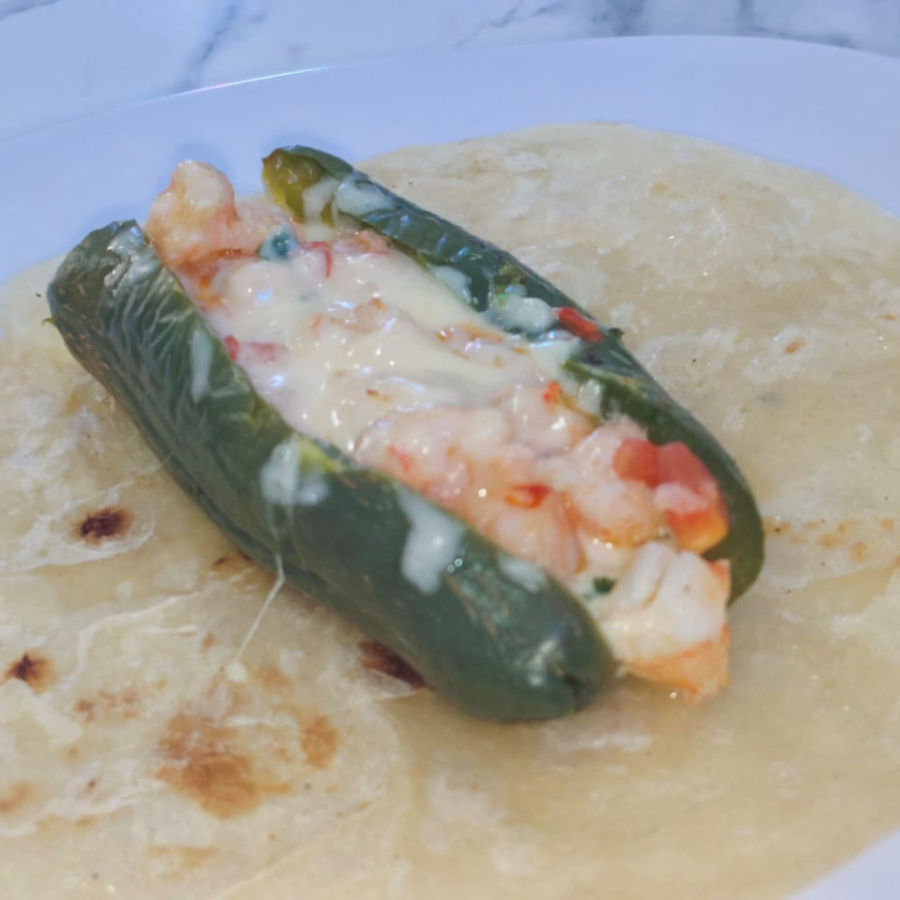 TACO DE CHILE JALAPEÑO RELLENO CON CAMARONES