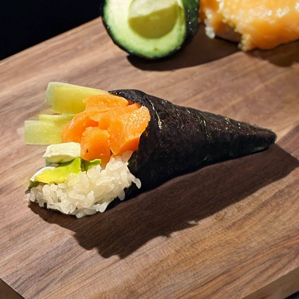 Temaki Salmon