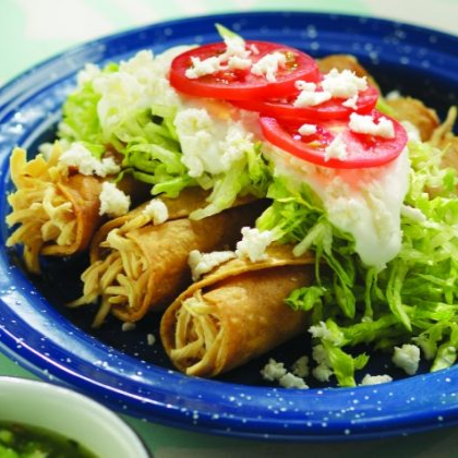 4 pzas de tacos dorados