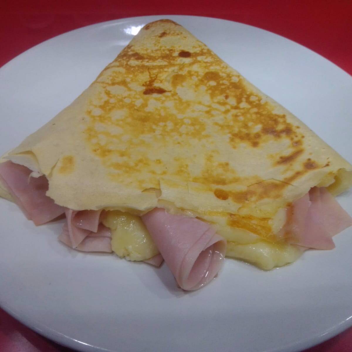 CREPA SALADA Jamon y queso manchego