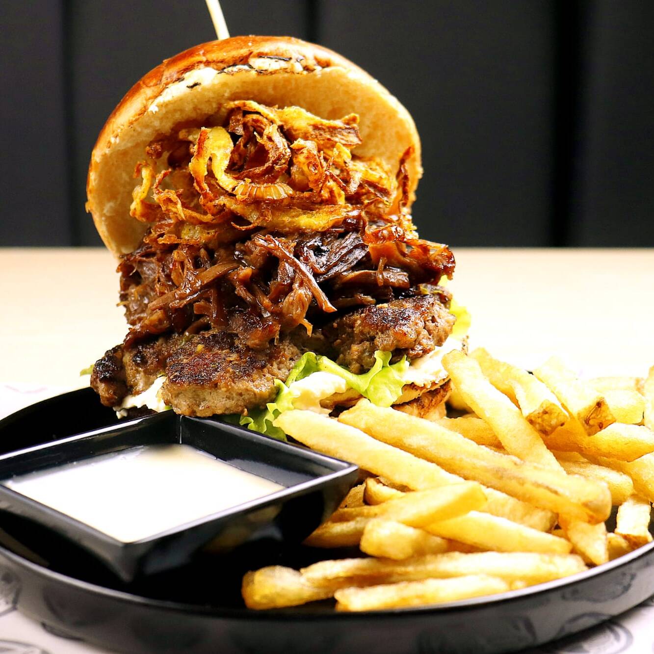 Burger Onion Crispy 200gr + Papas