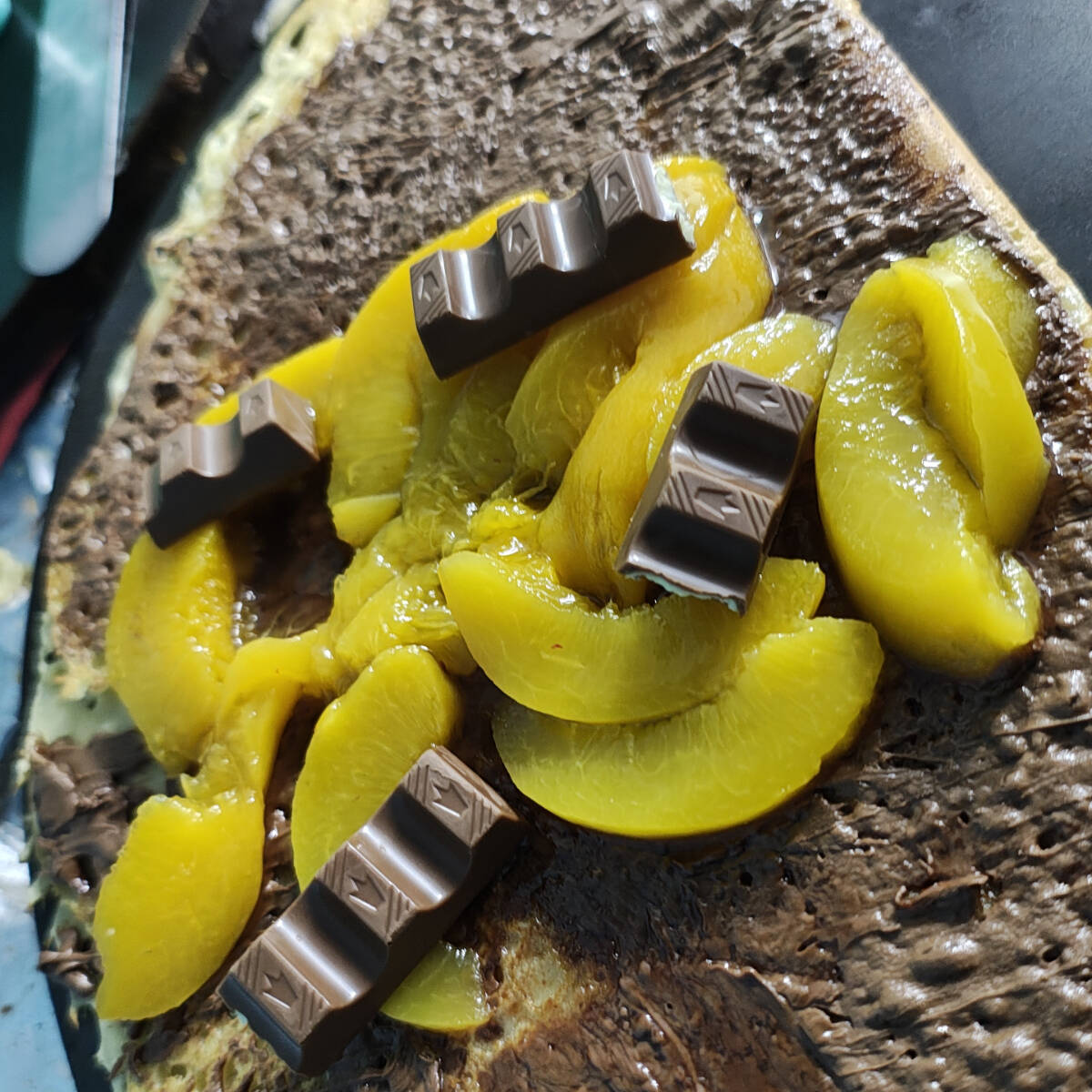Kinder con nutella y durazno