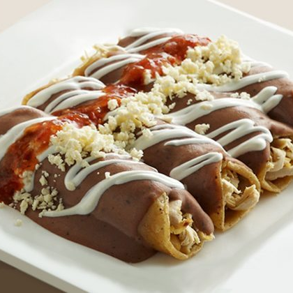 Enfrijoladas sencillas o de Pollo Comida Corrida