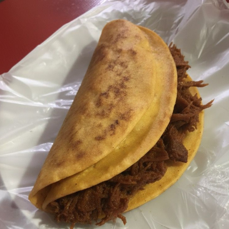 TACO DORADO DE CARNE DORADA