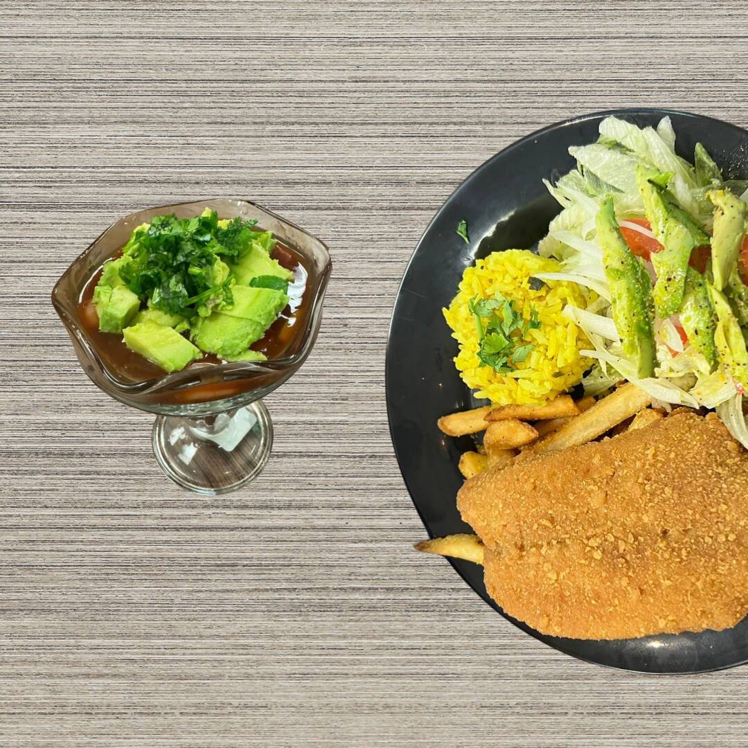 Filete Empanizado con Tostada de Ceviche