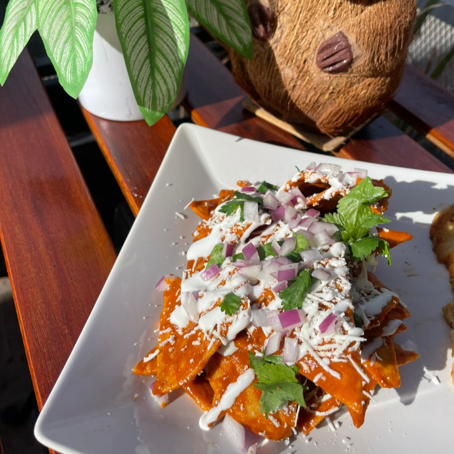 Americano + Chilaquiles Sencillos