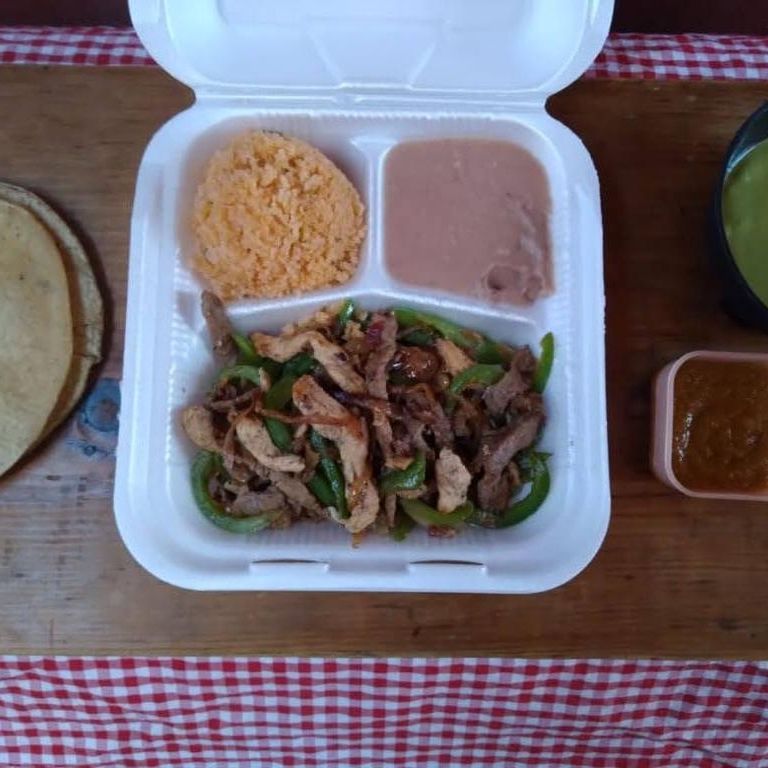 Deliciosa parrillada Promo Bebida