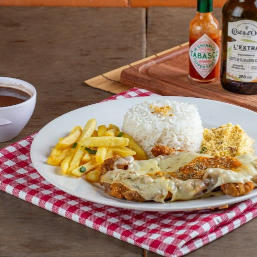 Acompanha arroz, pirão, purê de batatas ou fritas.