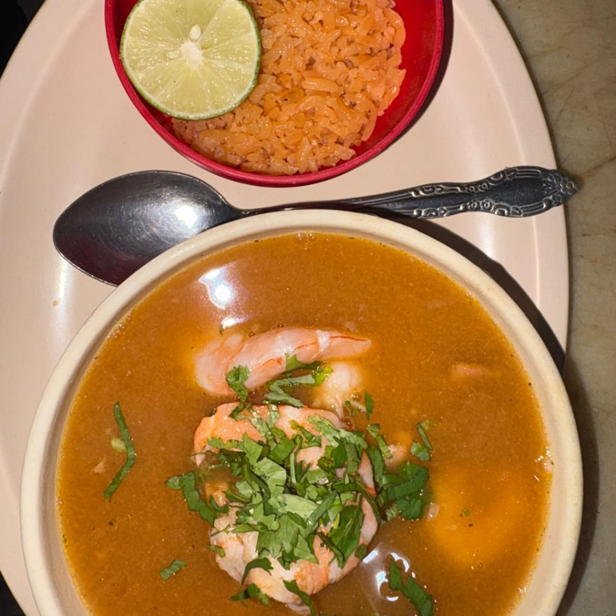 Sopa de Mariscos Mediana