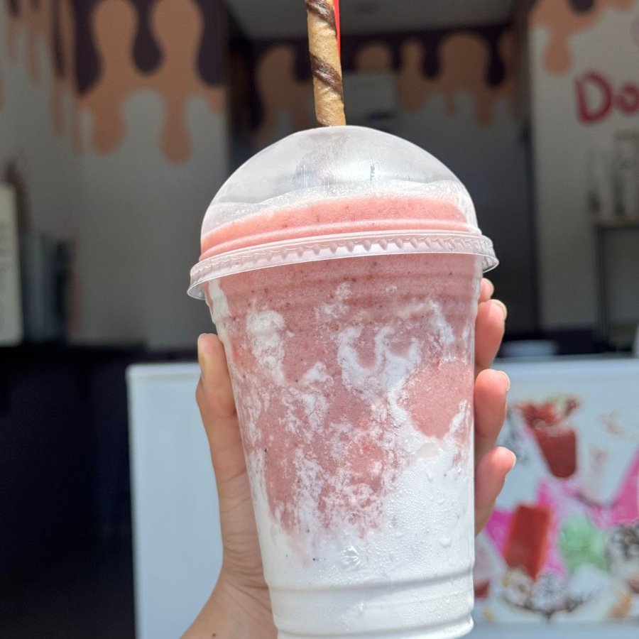 Frappe Fresa con Crema