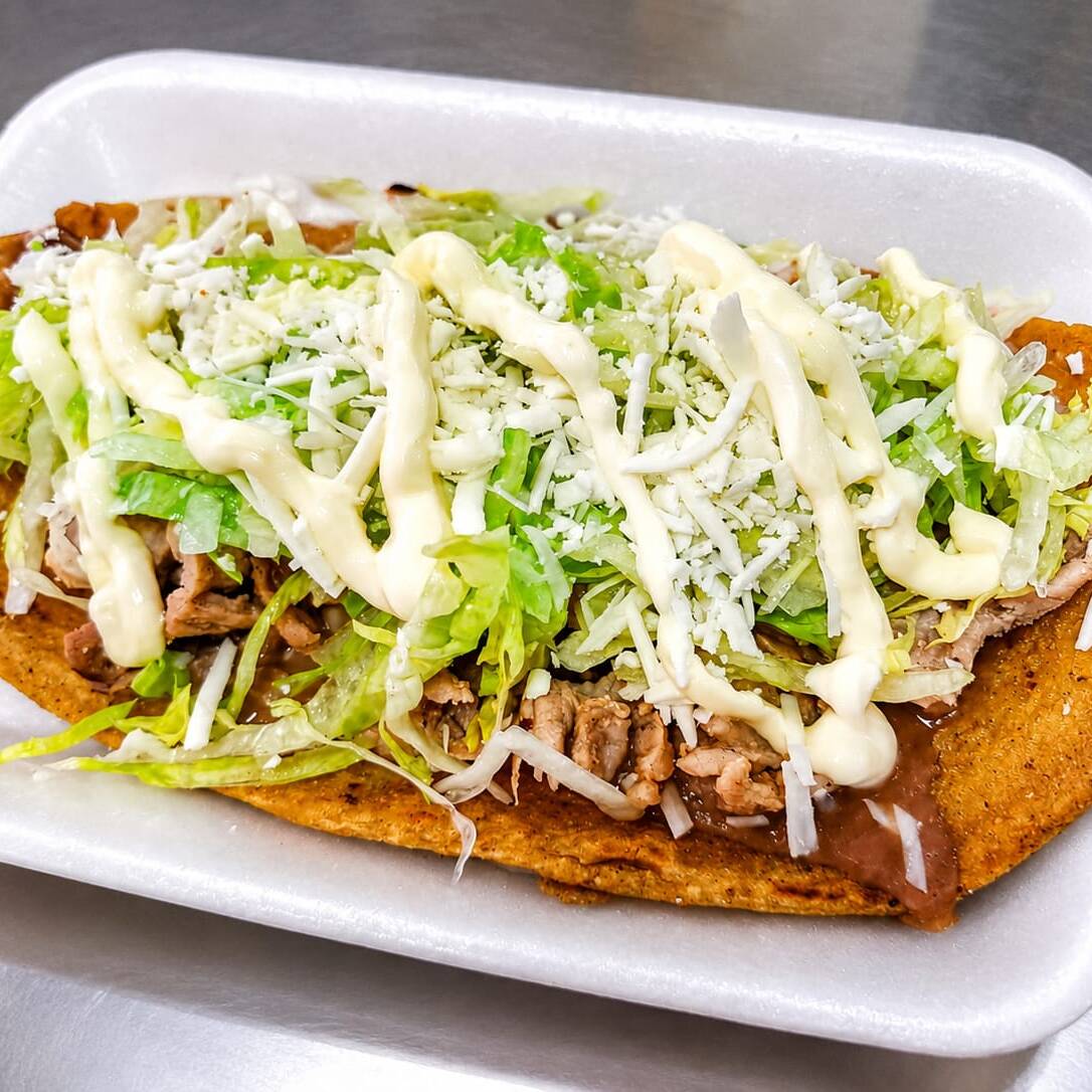 Huarache (Pollo o Bistek Campechano)