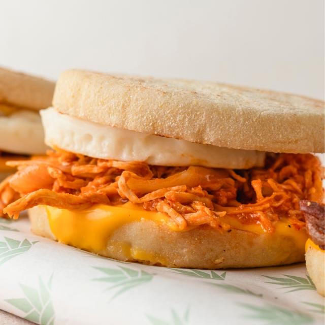 MEXMUFFIN TINGA CHIPOTLE