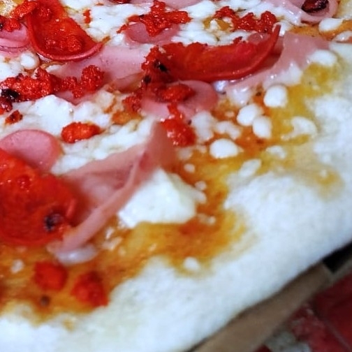 Pizza Peperoni Mediana