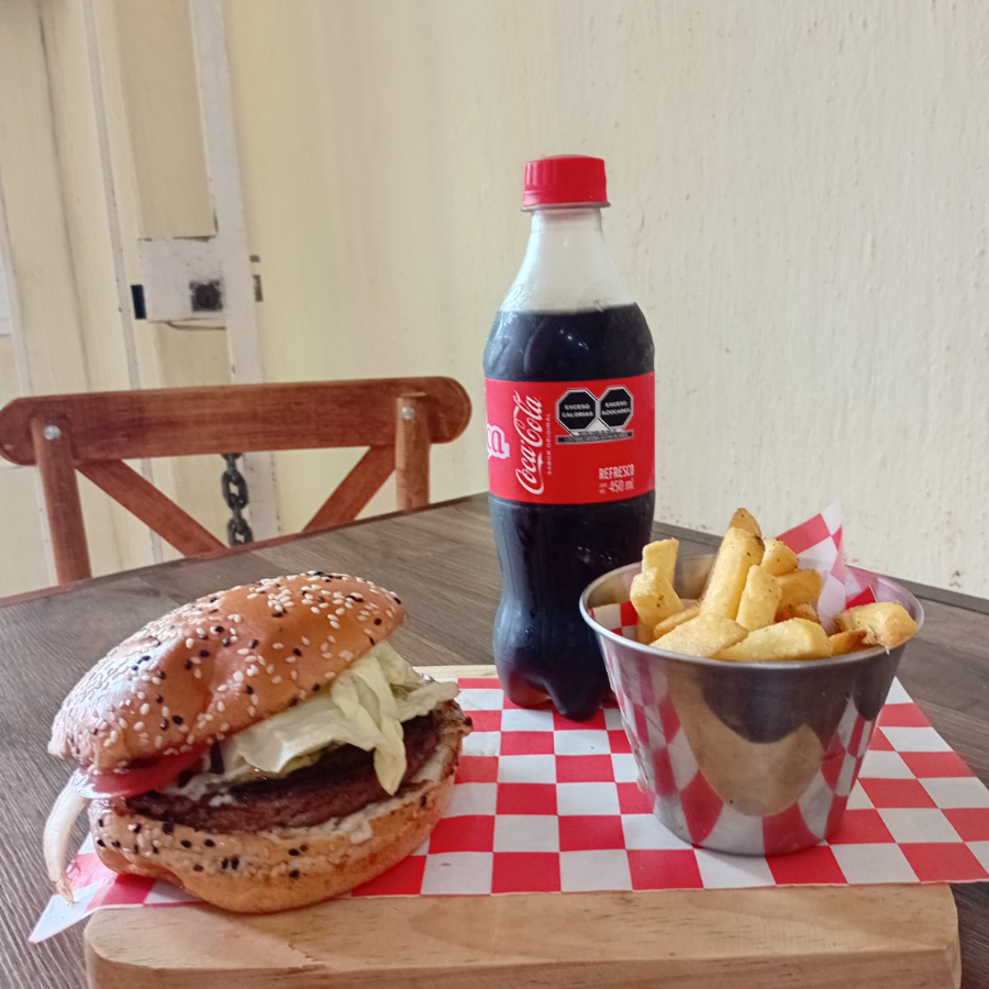 Hamburguesa Clasica con Refresco
