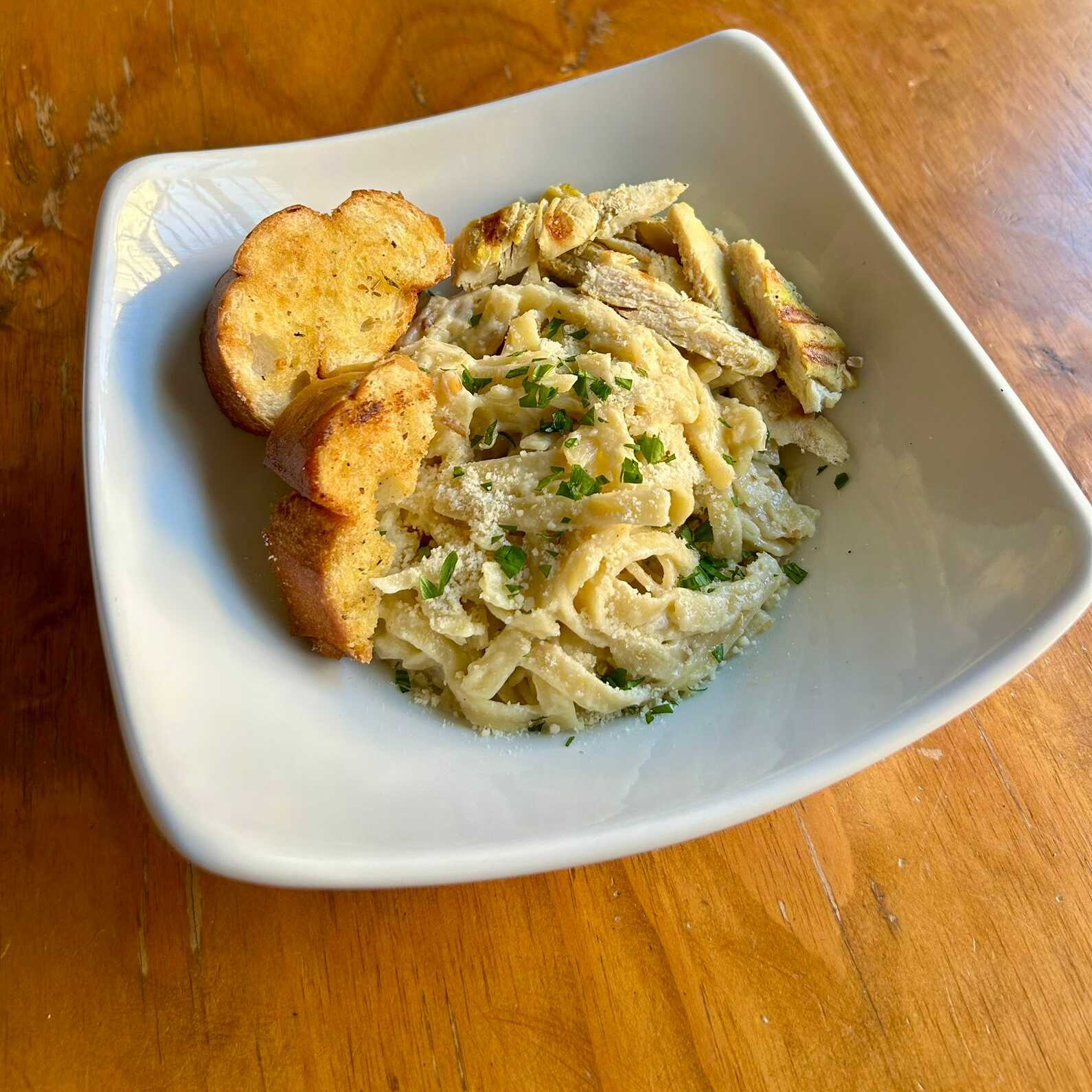 PASTA ALFREDO SIN POLLO