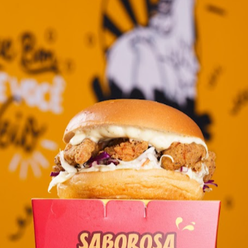 York Chicken Supreme é um sanduíche suculento e crocante, feito com um filé de sobrecoxa empanado e temperado, montado no pão brioche macio com um molho especial e uma saladinha na medida.