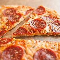 mollhos caseiro do chefe mussarela , fatias de peperoni