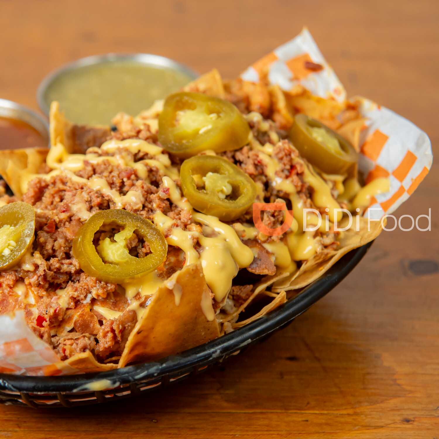 NACHOS con CHORIZO