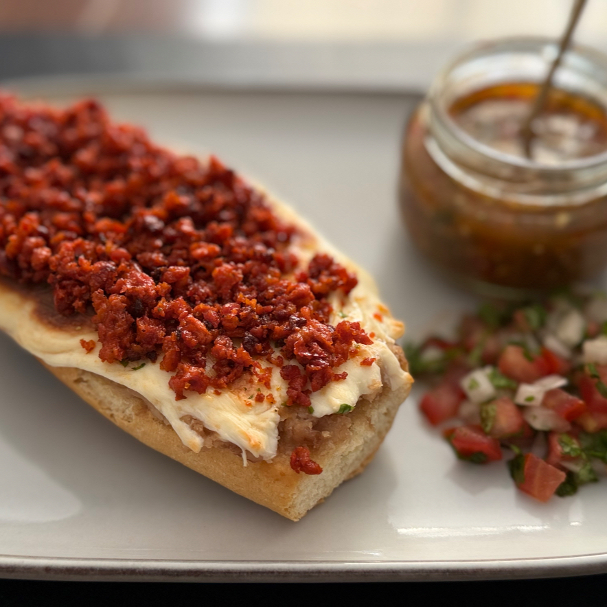 Mollete Salado Con Chorizo