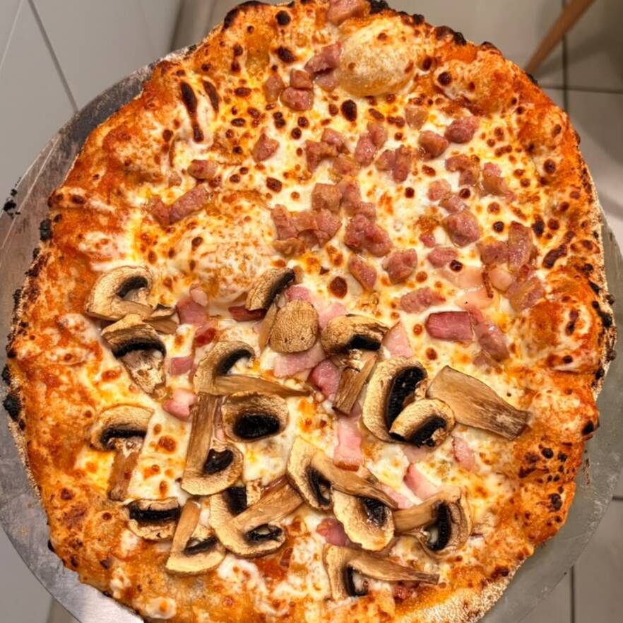 Pizza De Chorizo Argentino