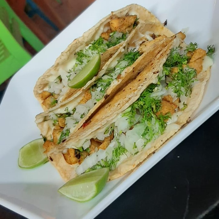 3 tacos al pastor