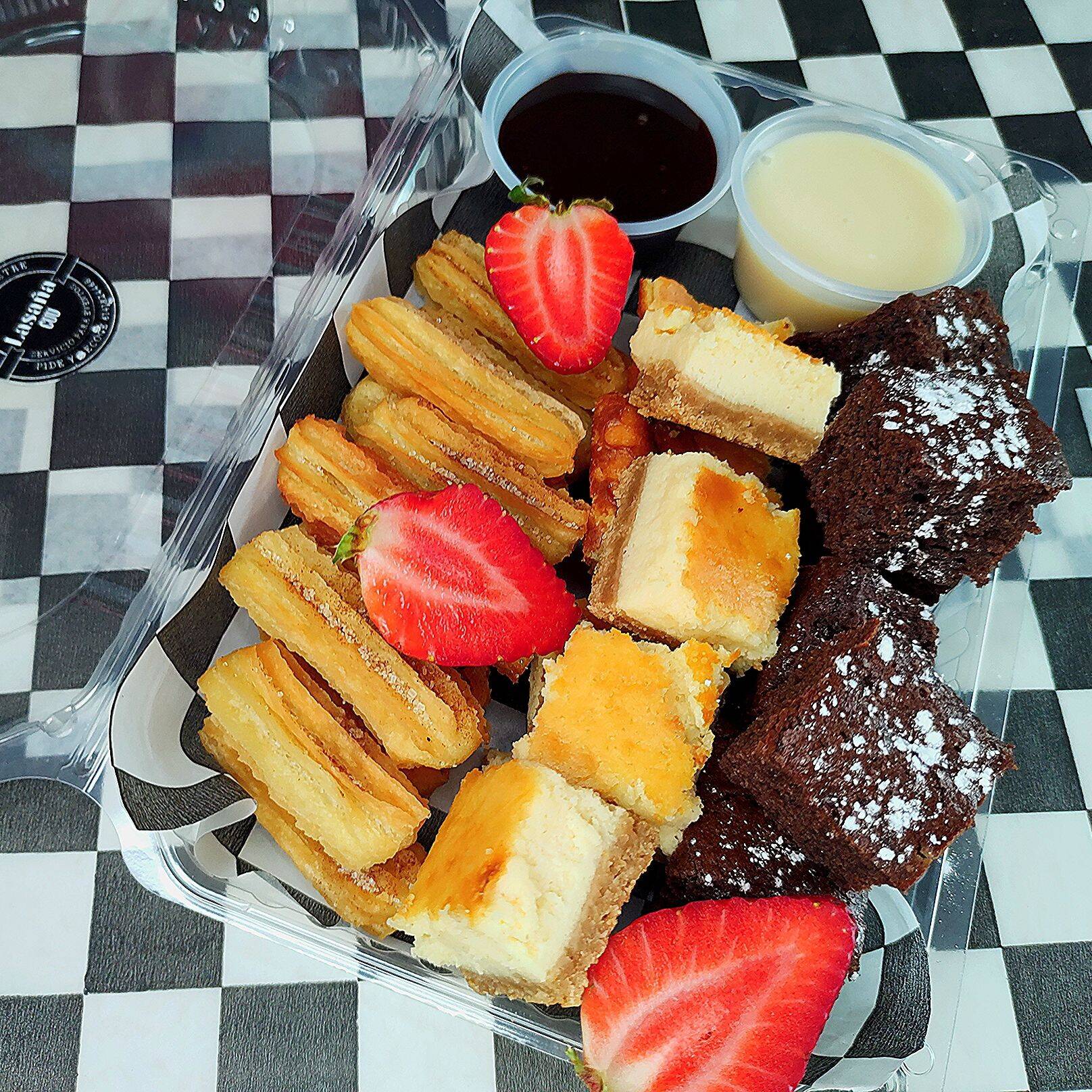 Charola Grande de Postres