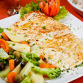 (Arroz, Feijão, farofa e salada de legumes)