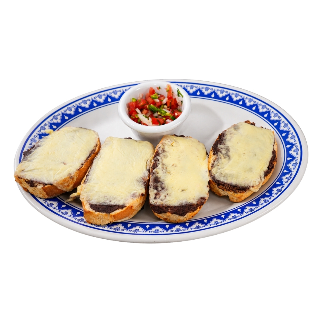 MOLLETES DE FRIJOL Y QUESO