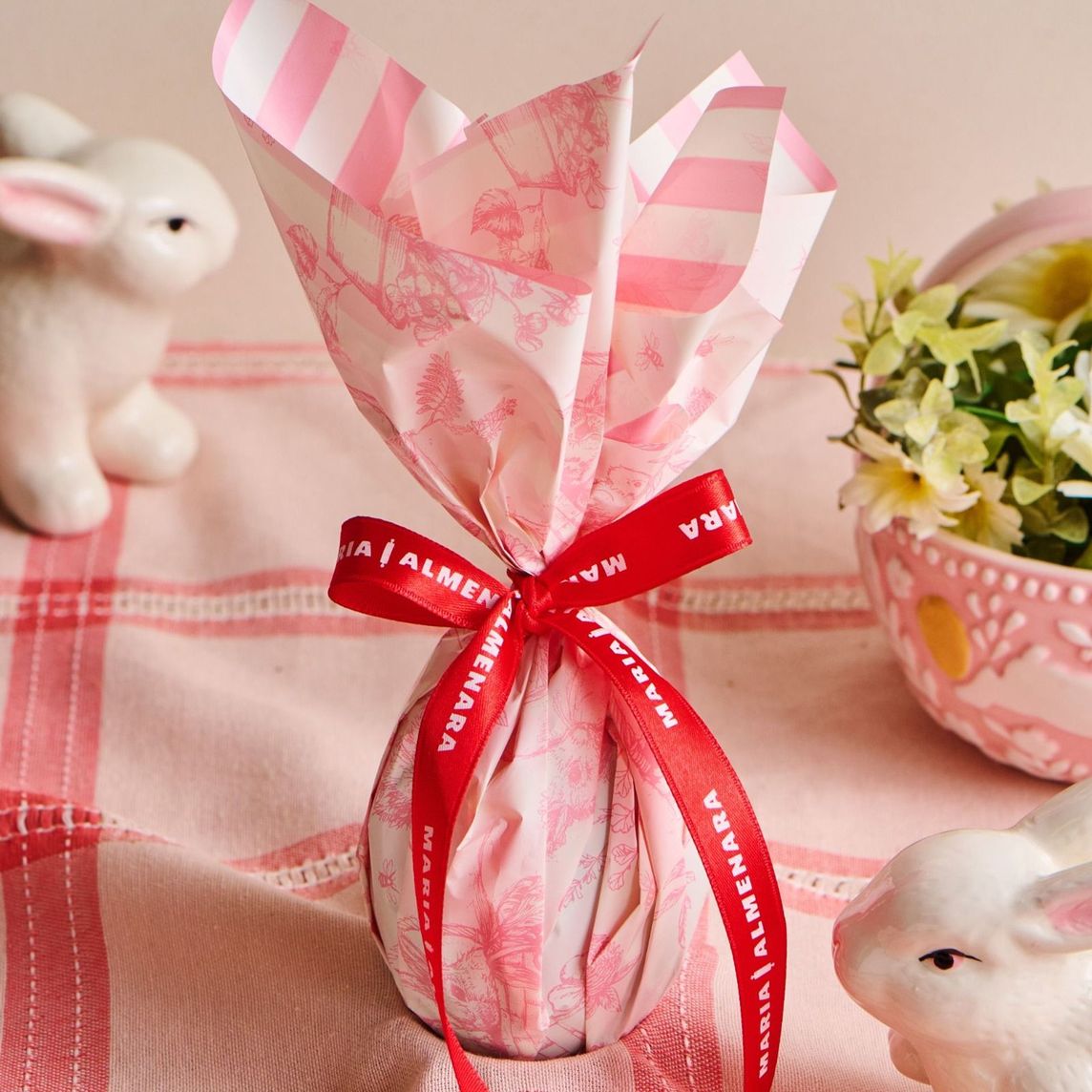 Easter - Huevo Rosado