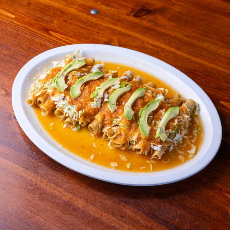 Docena de Flautas Express (con Aguacate)
