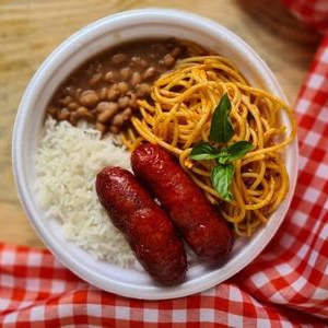 Arroz , Feijão , Macarrão , Verduras , Salada