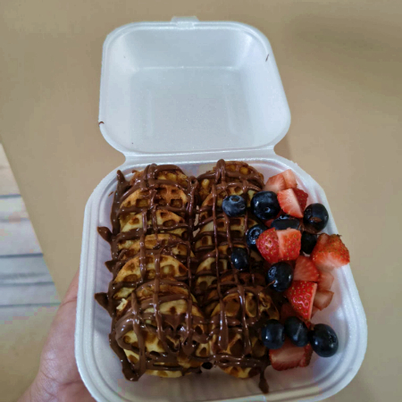Mini Waffles NUTELLA Con Fresa y Blueberry