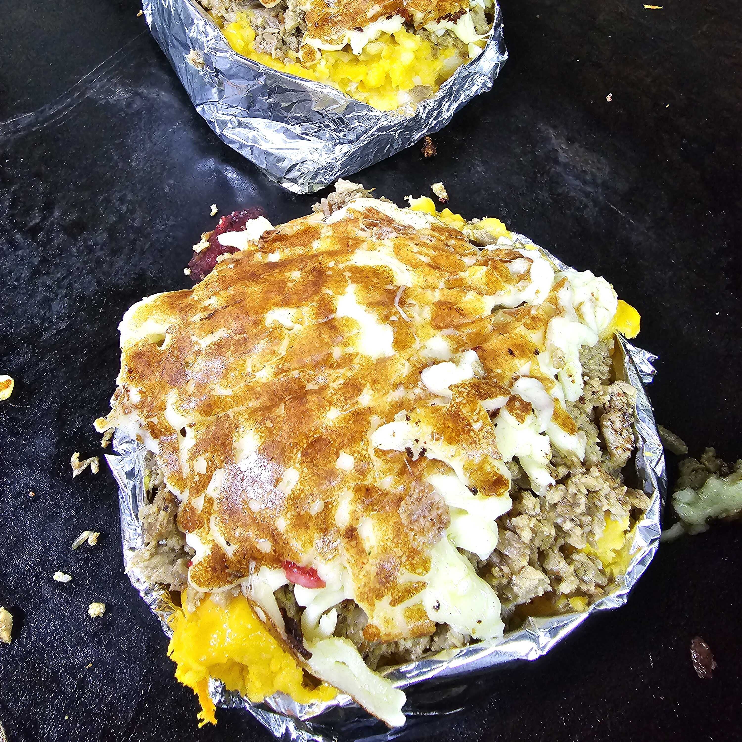 Papa Asada Especial con Carne Asada y Queso