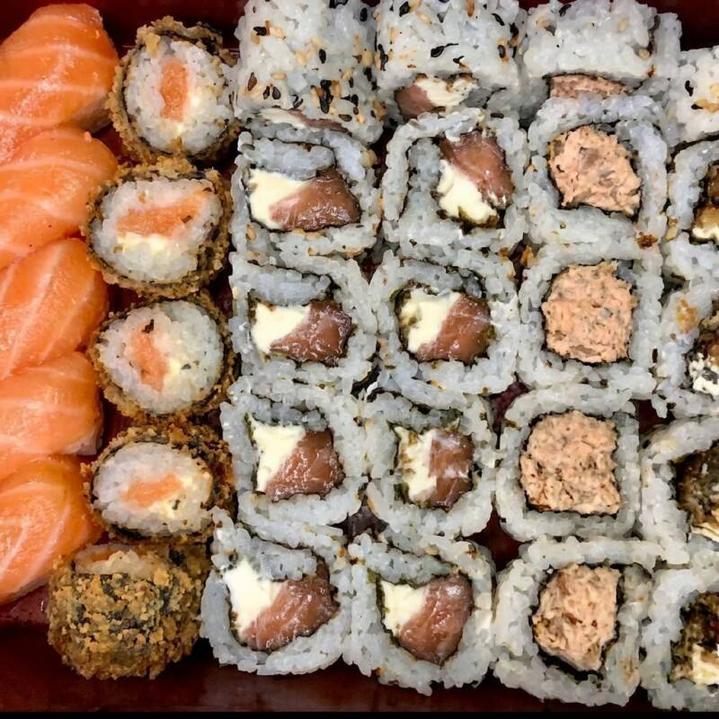 20 carioca kani 10 uramaki kani salmão 10 hossomaki salmão