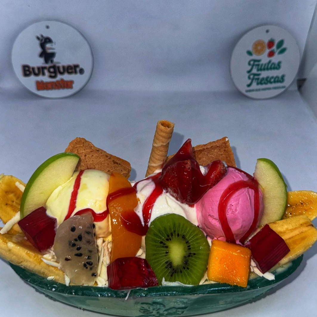 BANANA SPLIT