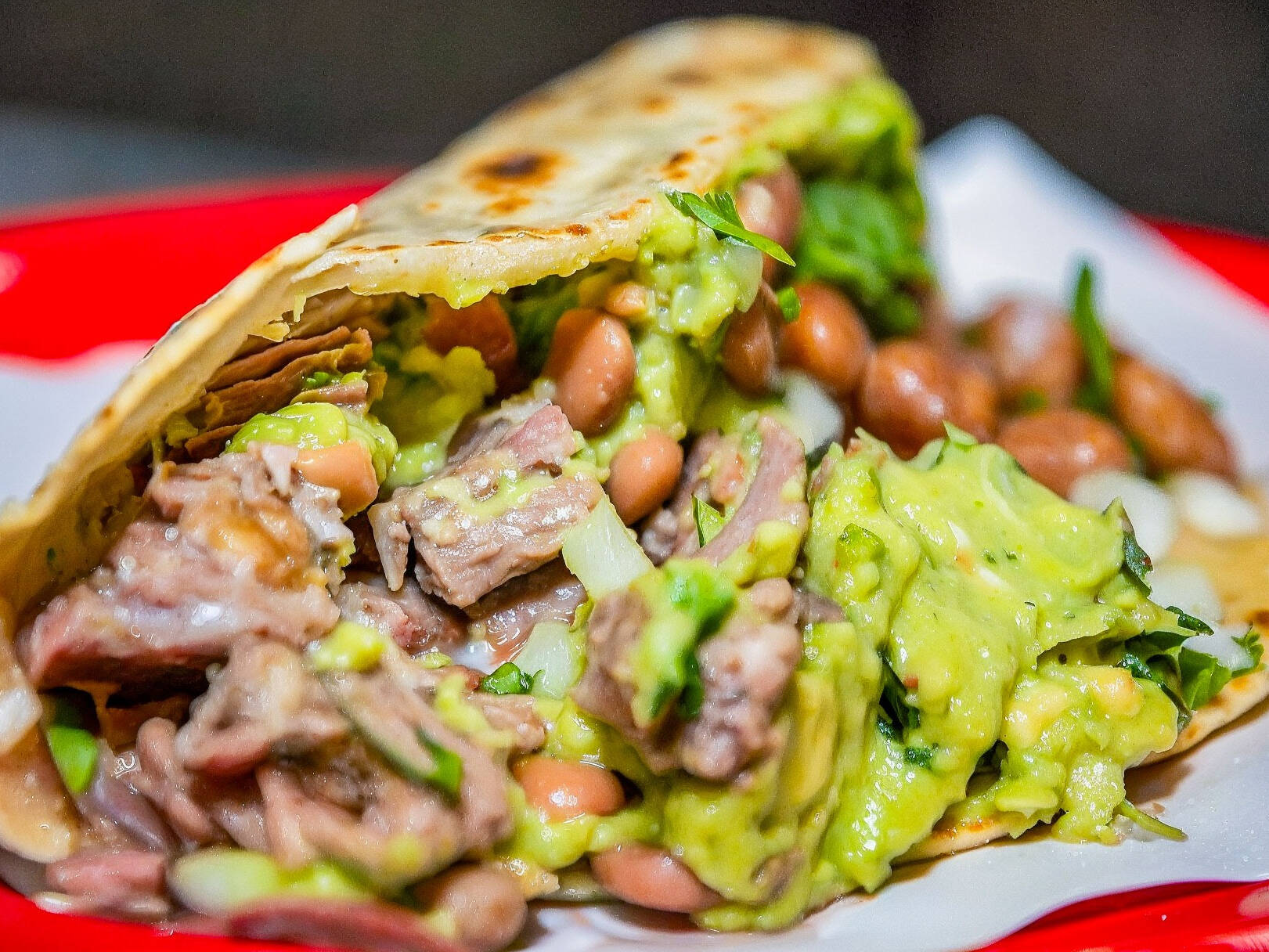 Perrones Suc. La Cacho