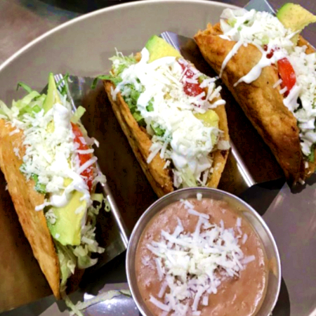 Tacos Dorados de Pollo (Orden de 3 Pzas)