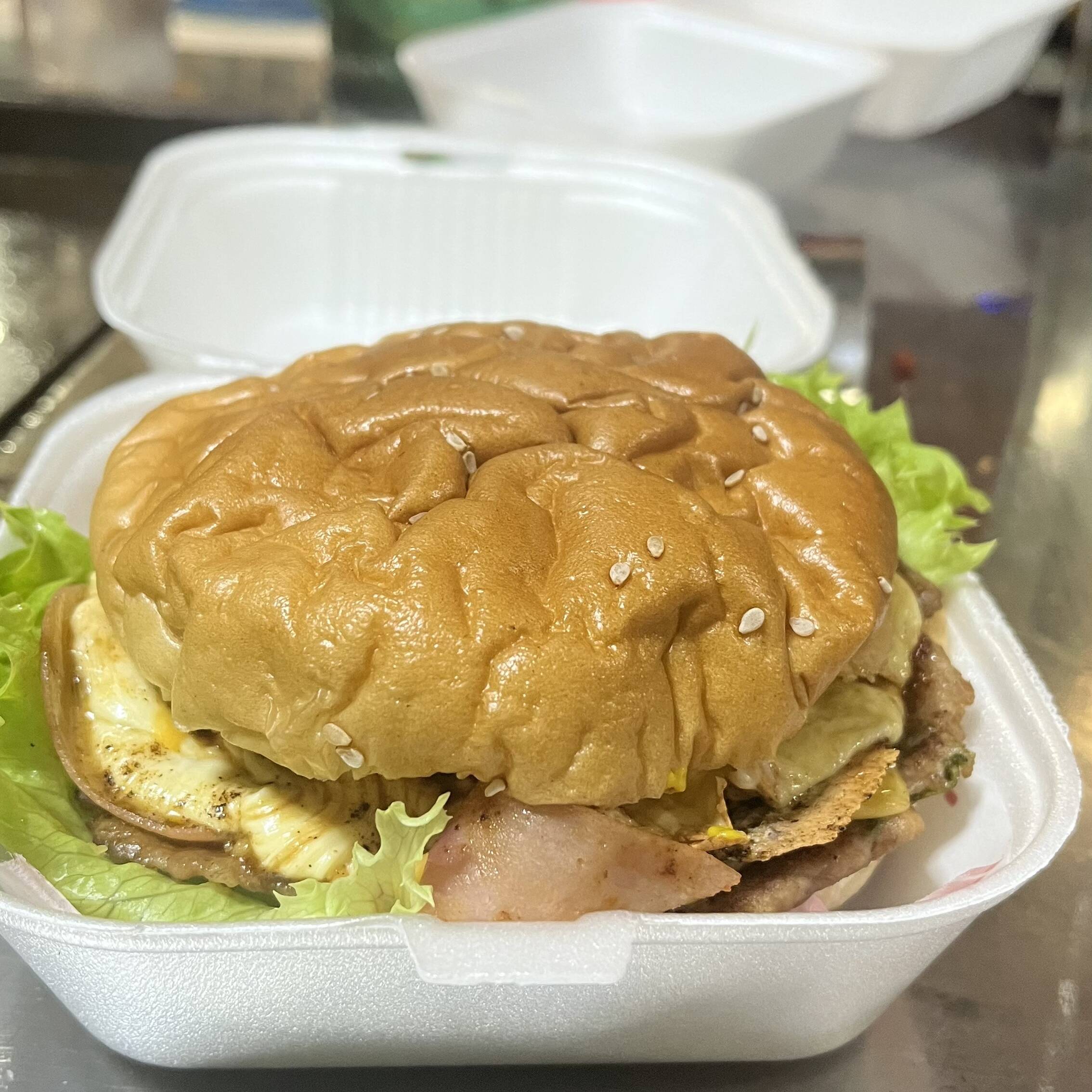 Hamburguesa hawaiana