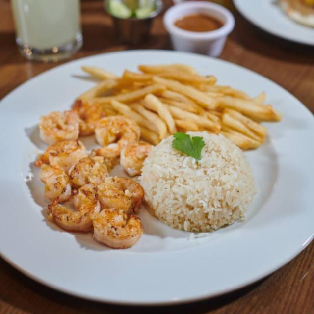 CAMARONES AL MOJO DE AJO