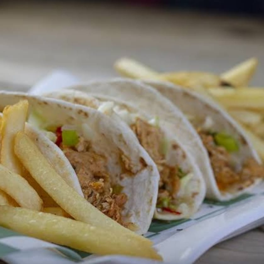 TACOS DE PECHUGA Y QUESILLO