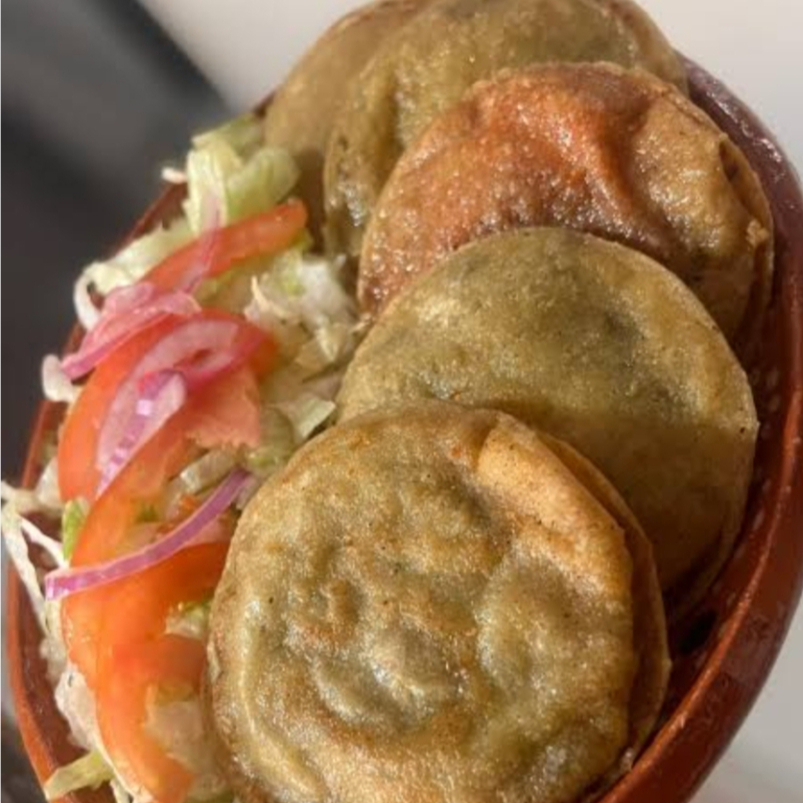 Gorditas Doradas, 5 por Orden