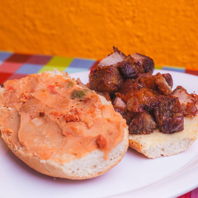 Torta de Chicharrón Natural