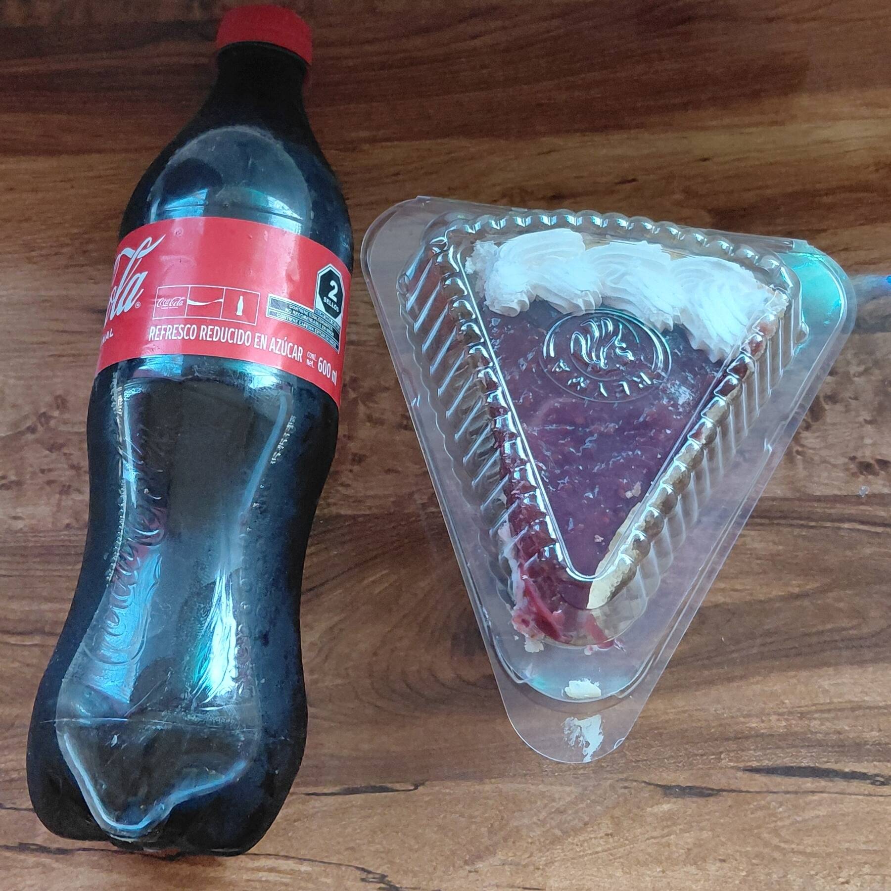 Chessecake + Coca Cola 600ml