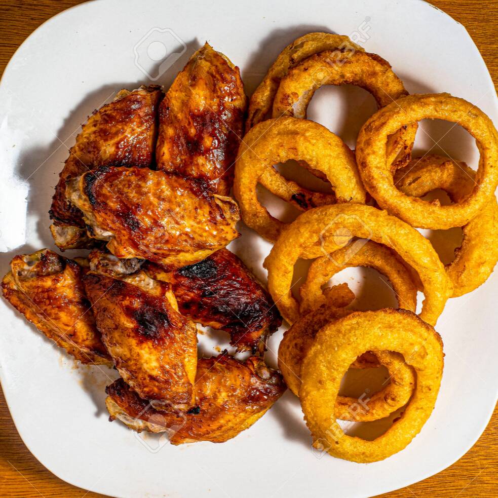 Combo: 500 Gr de Alitas + 10 Aros de Cebolla
