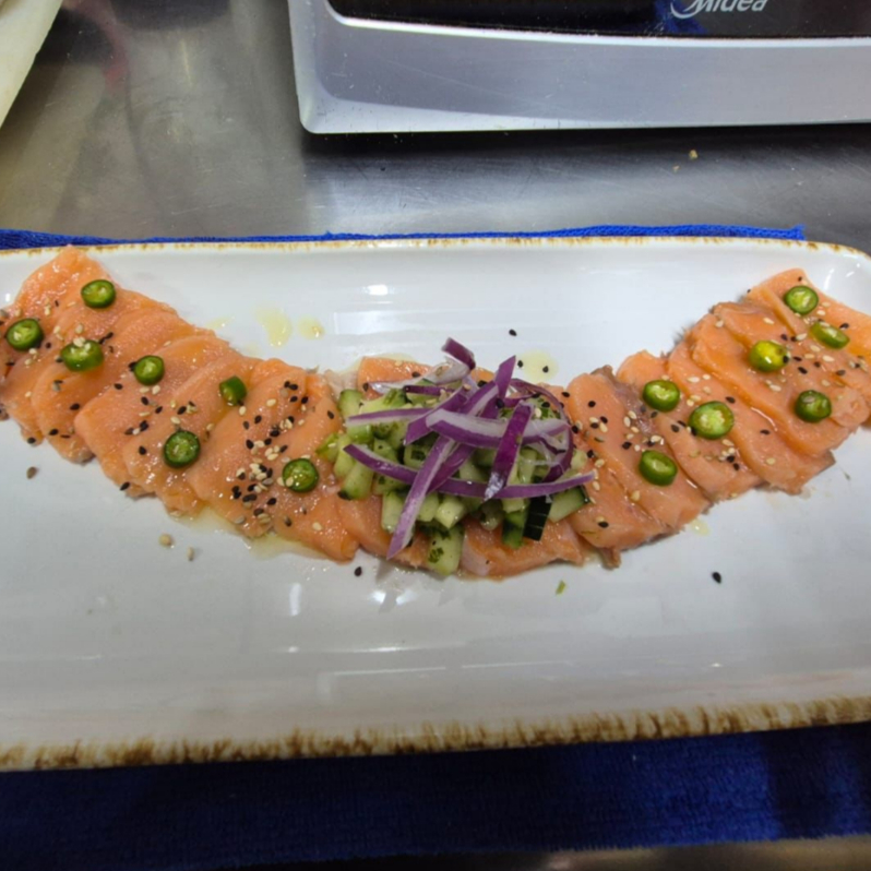 TIRADITO DE SALMON