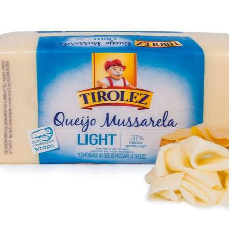 Bandeja com 100g fatiado.