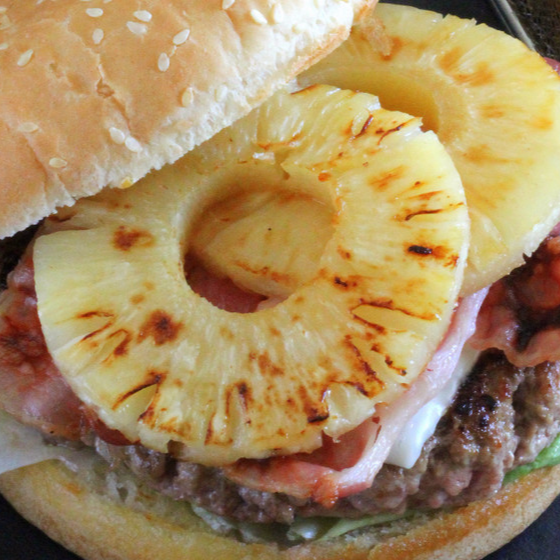 Hamburguesa hawaiana