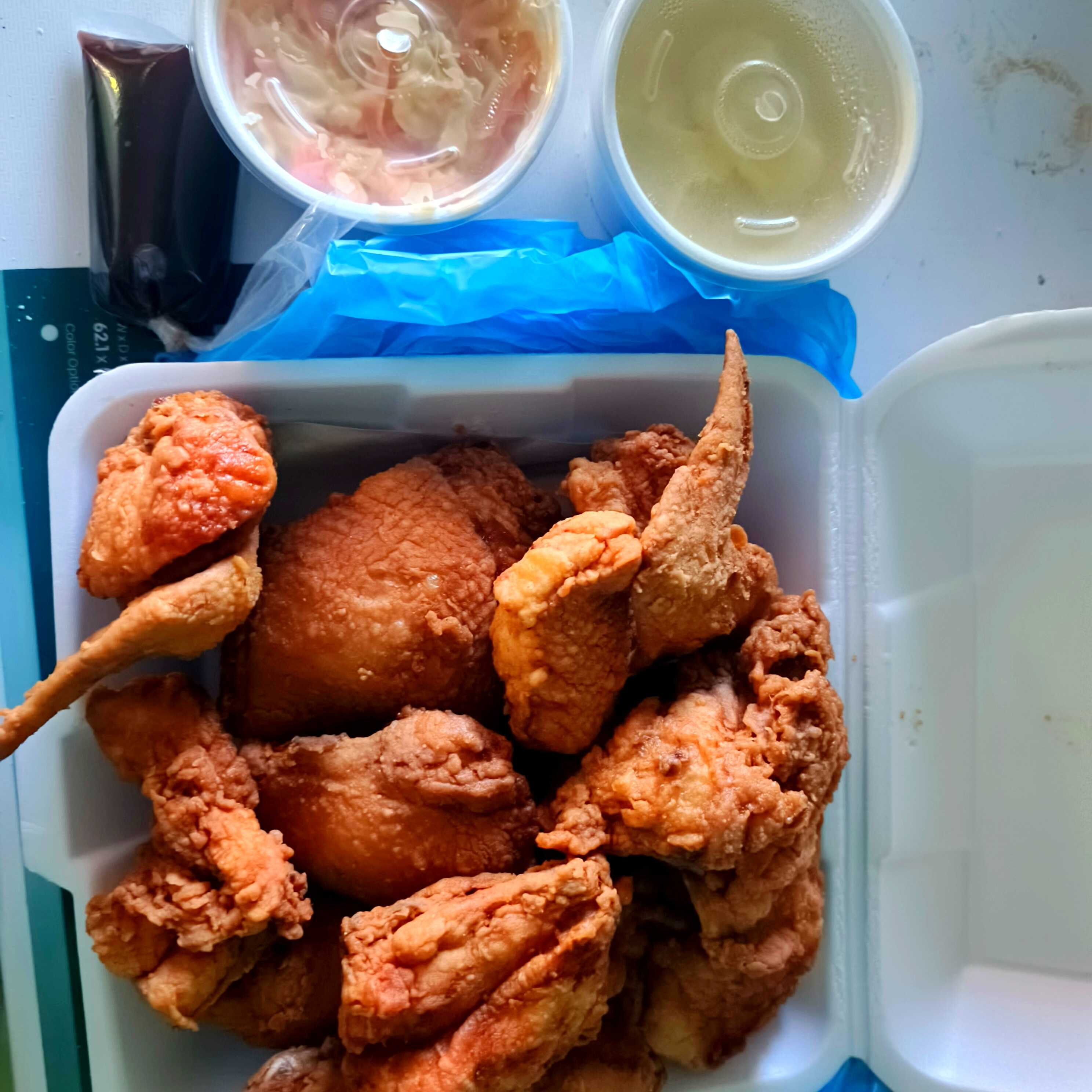 Pollo Crujiente 10pz con complementos